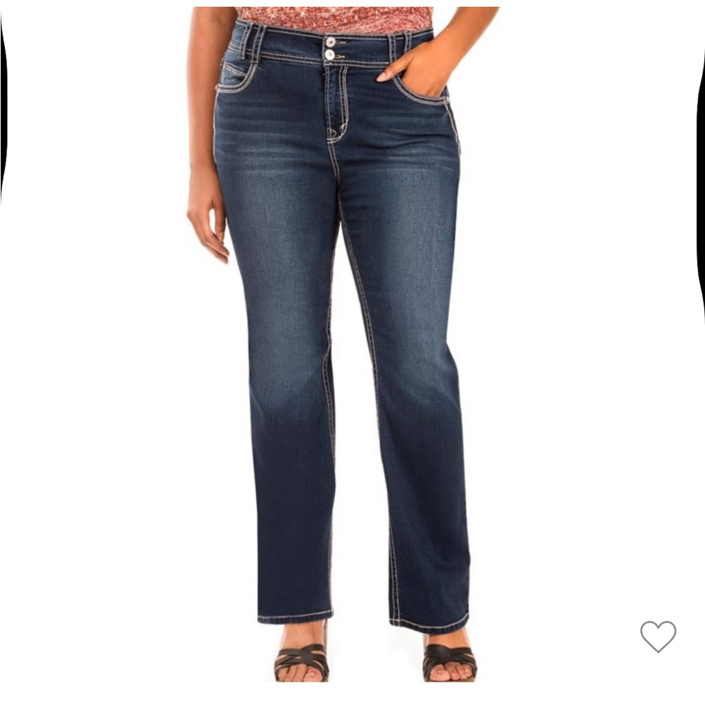 Wallflower curvy boot cut jeans